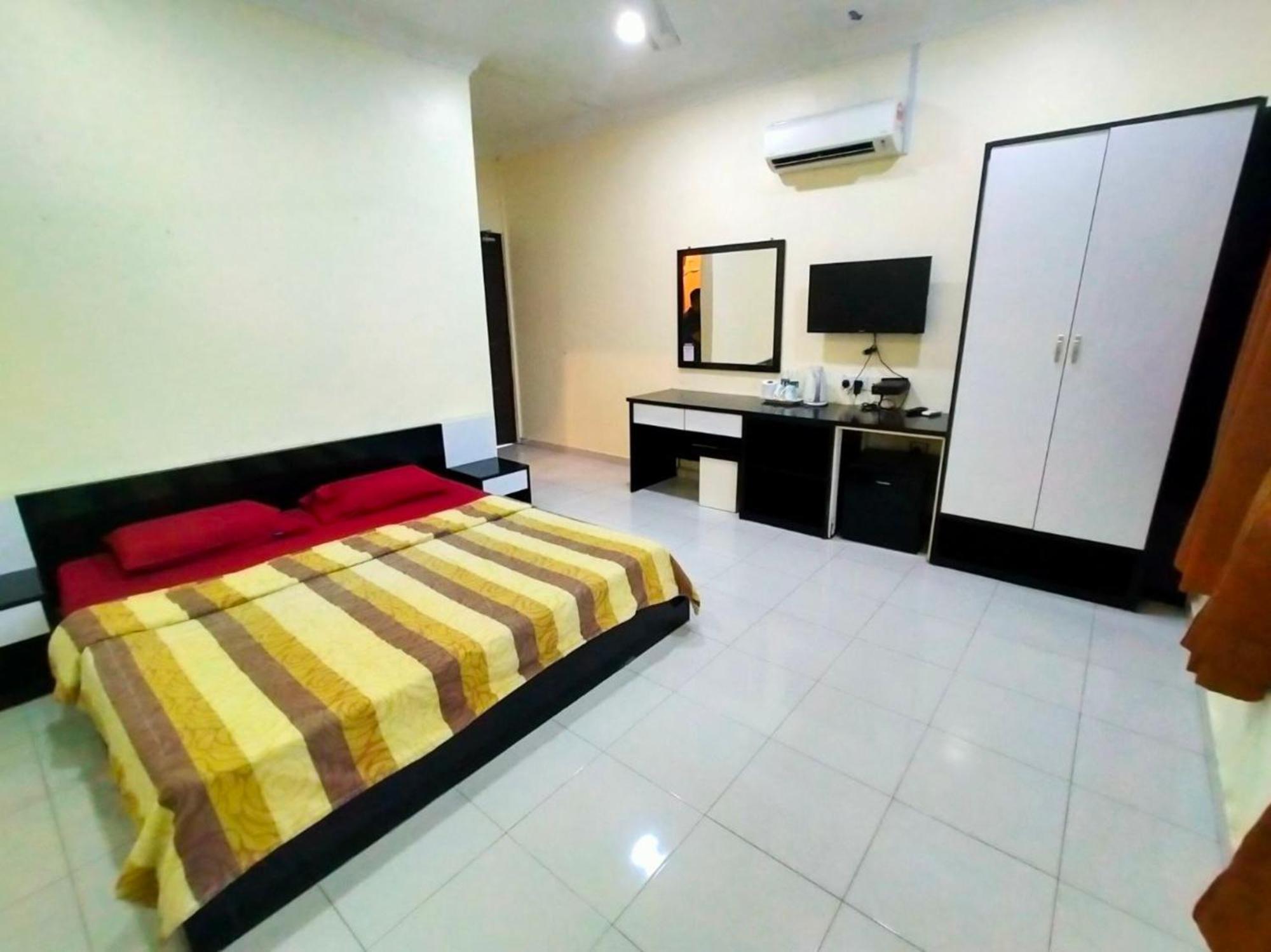 Capital O 91118 Chalet Seri Idaman Bayan Lepas Exterior photo