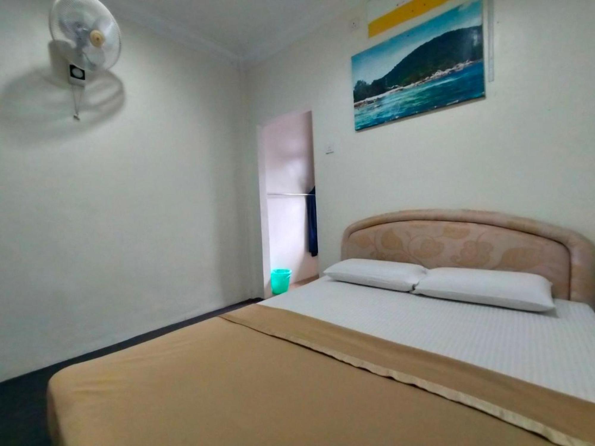 Capital O 91118 Chalet Seri Idaman Bayan Lepas Exterior photo