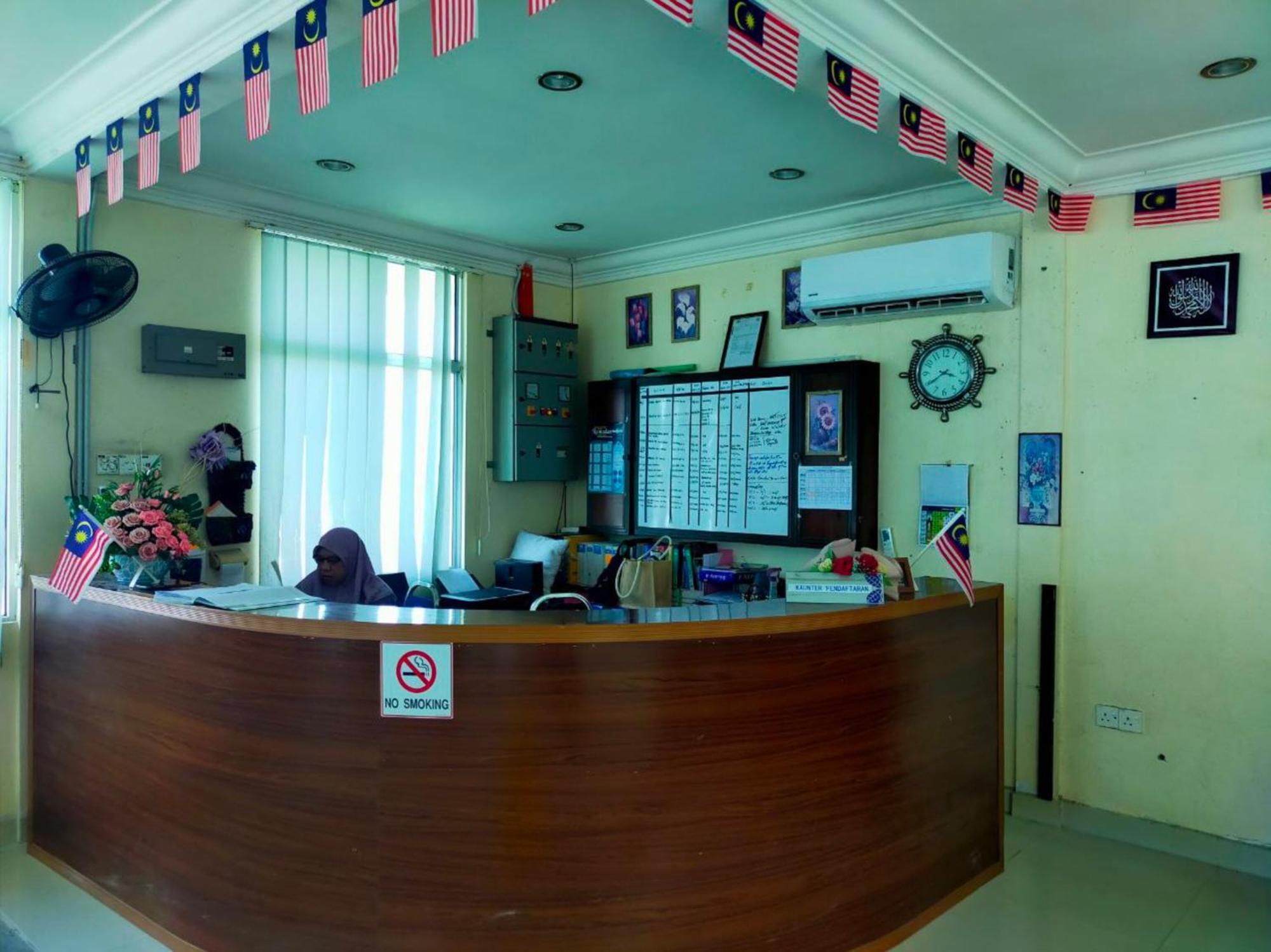 Capital O 91118 Chalet Seri Idaman Bayan Lepas Exterior photo