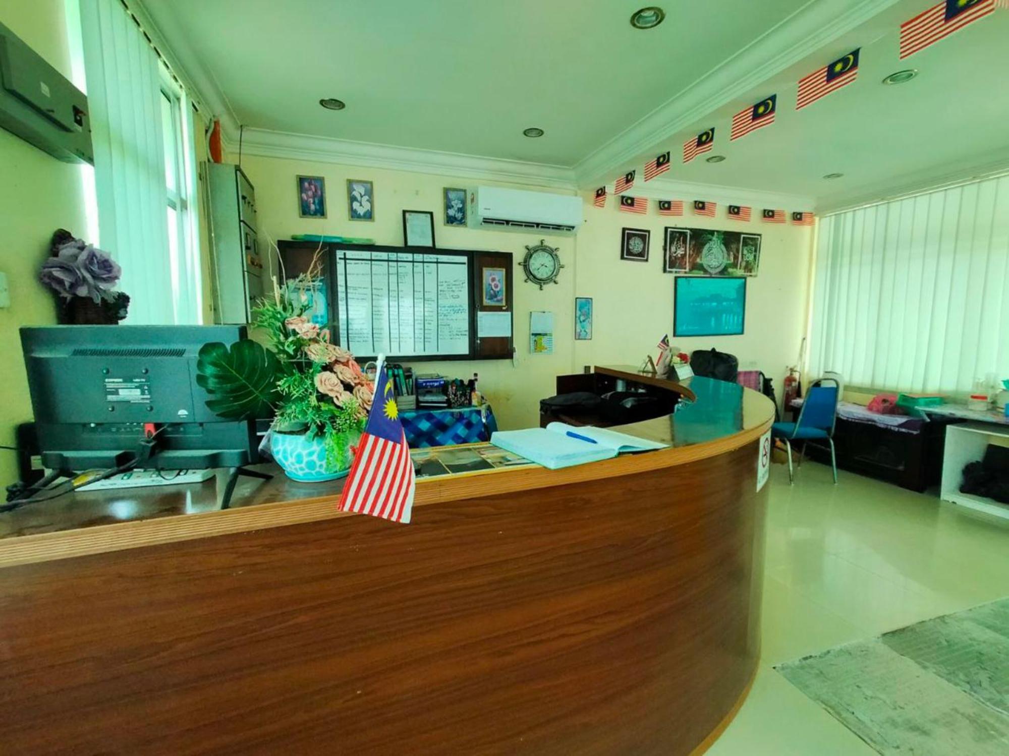Capital O 91118 Chalet Seri Idaman Bayan Lepas Exterior photo