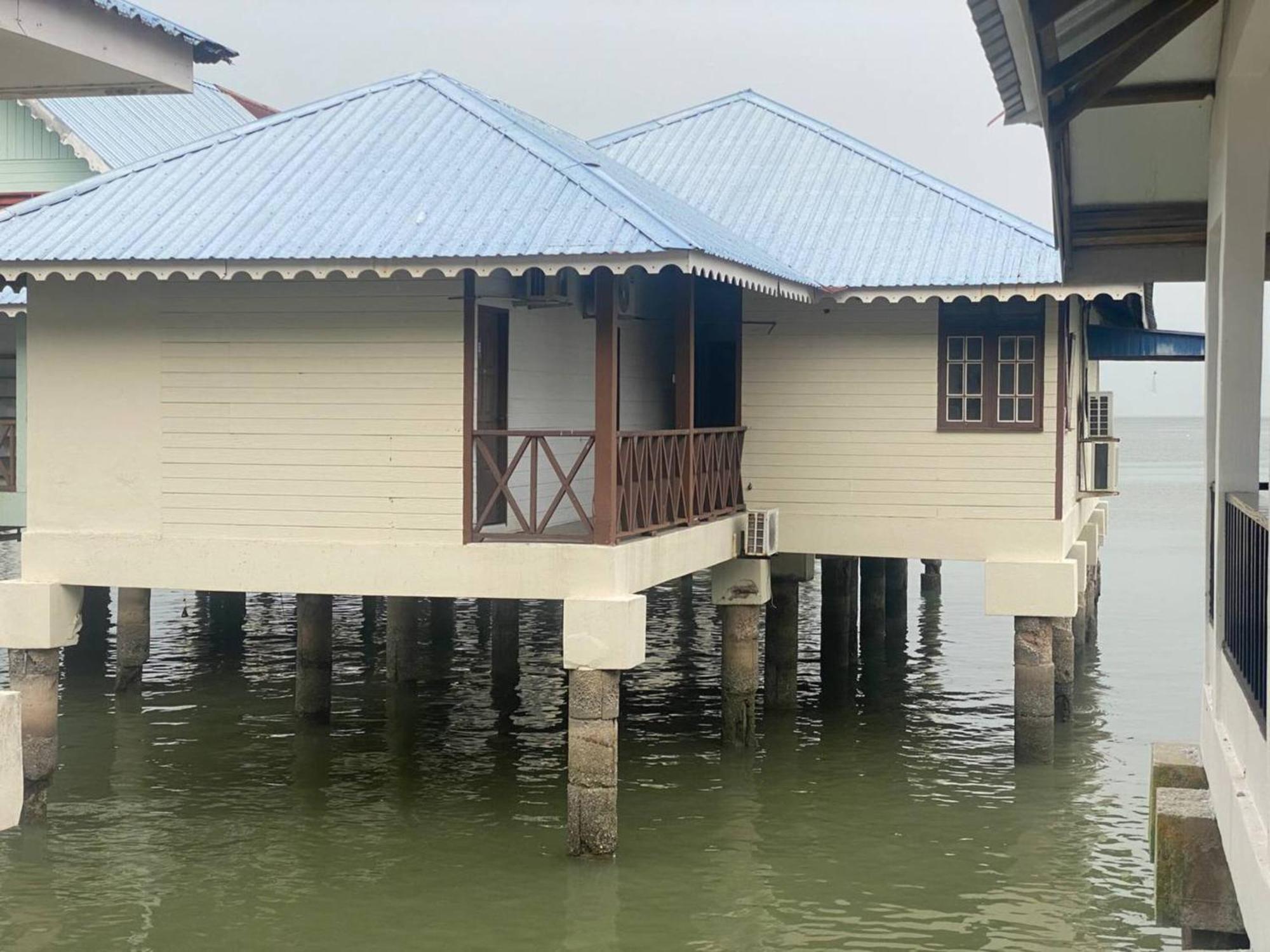 Capital O 91118 Chalet Seri Idaman Bayan Lepas Exterior photo