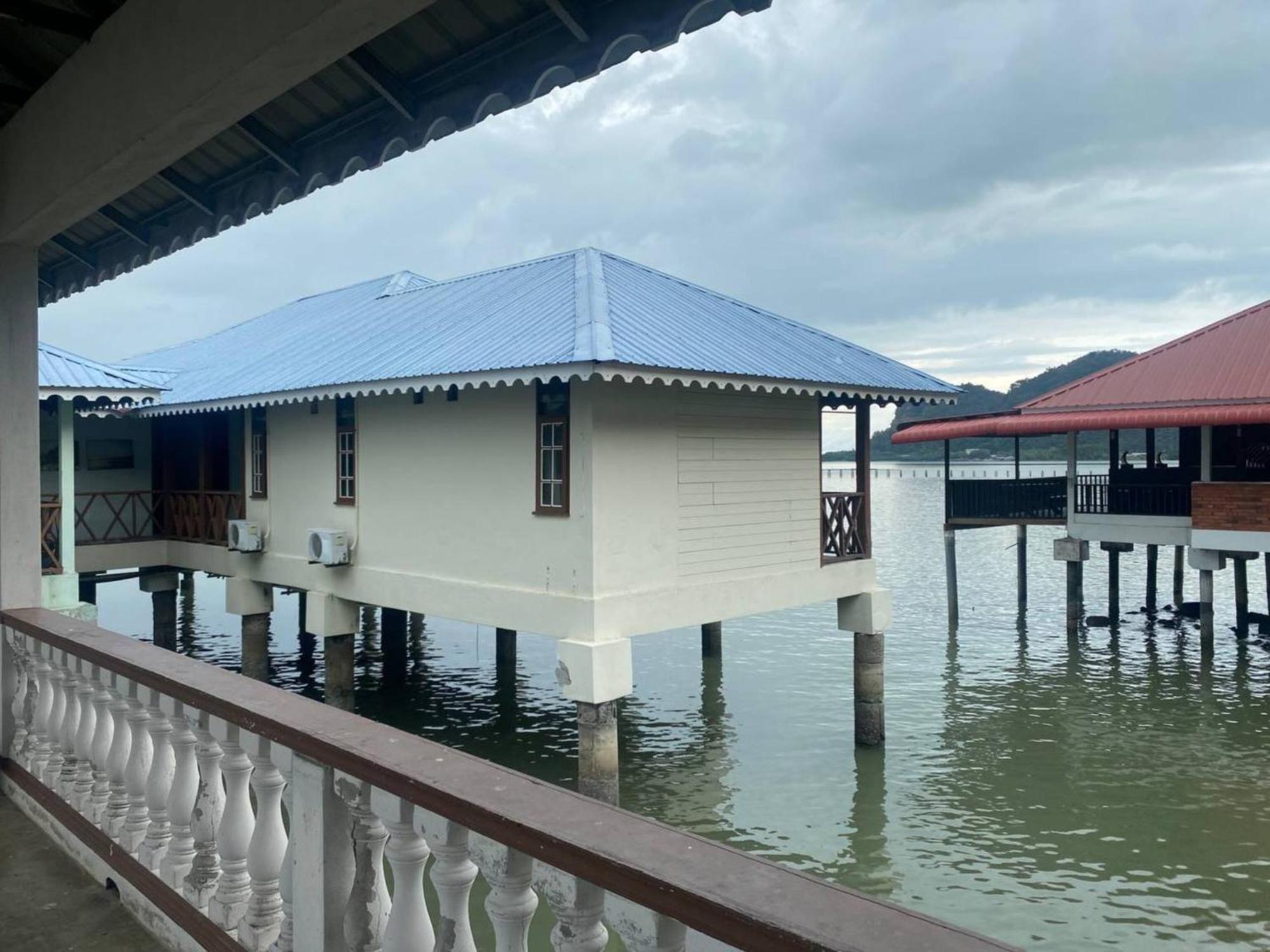 Capital O 91118 Chalet Seri Idaman Bayan Lepas Exterior photo
